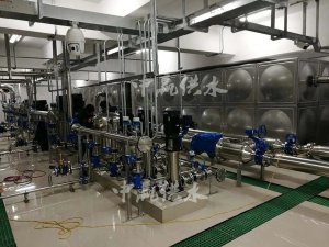 不銹鋼水箱式無負(fù)壓供水設(shè)備的工作原理是什么？系統(tǒng)節(jié)能嗎？