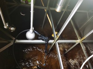 二次供水水箱如何清洗消毒？不銹鋼水箱多久清洗一次？